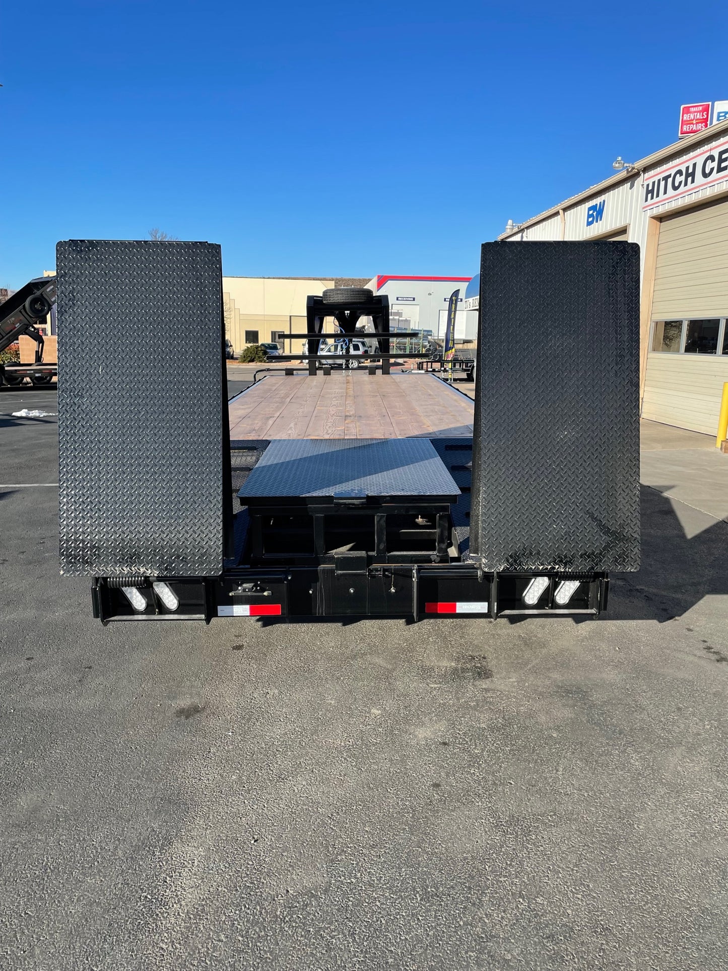 8.5x25 21K 2024 Innovative Gooseneck