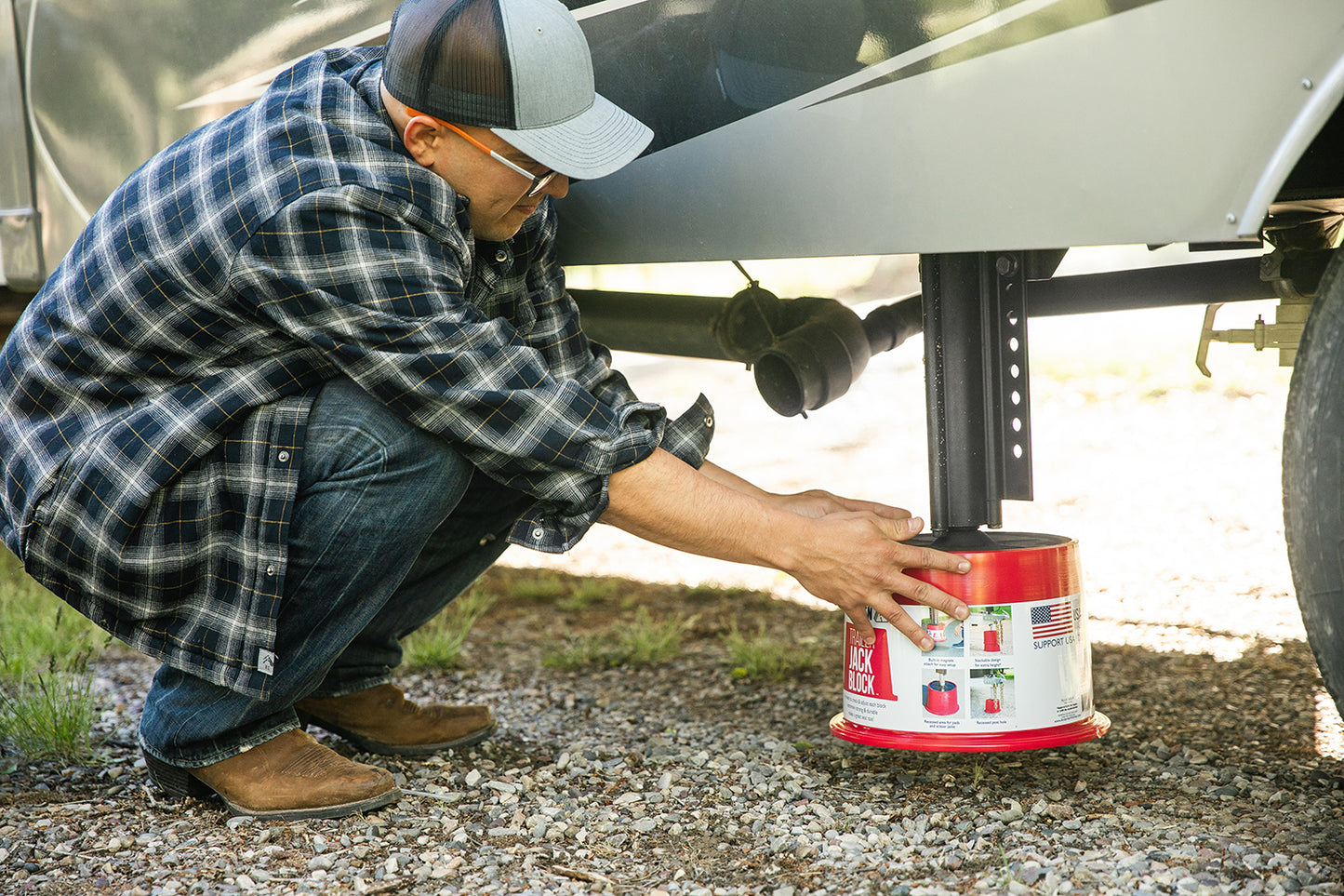 andersen trailer jack block under trailer